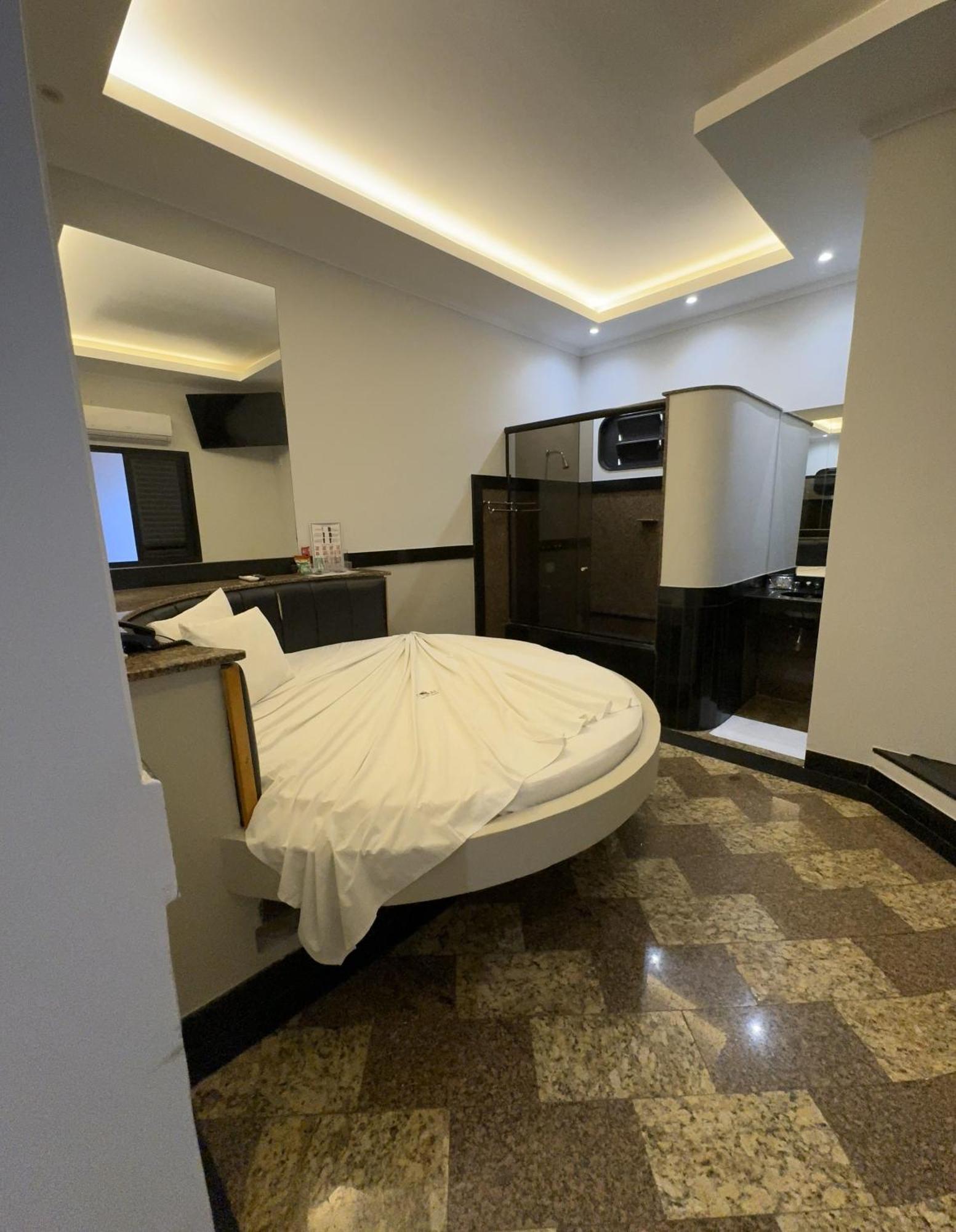 Village Motel Ribeirão Preto Exteriör bild